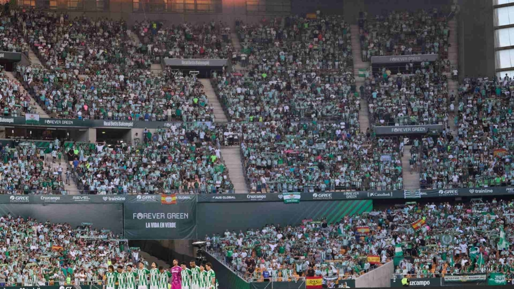 La gran asistencia de espectadores en el Betis-Real Sociedad pese a los problemas en los tornos de entrada