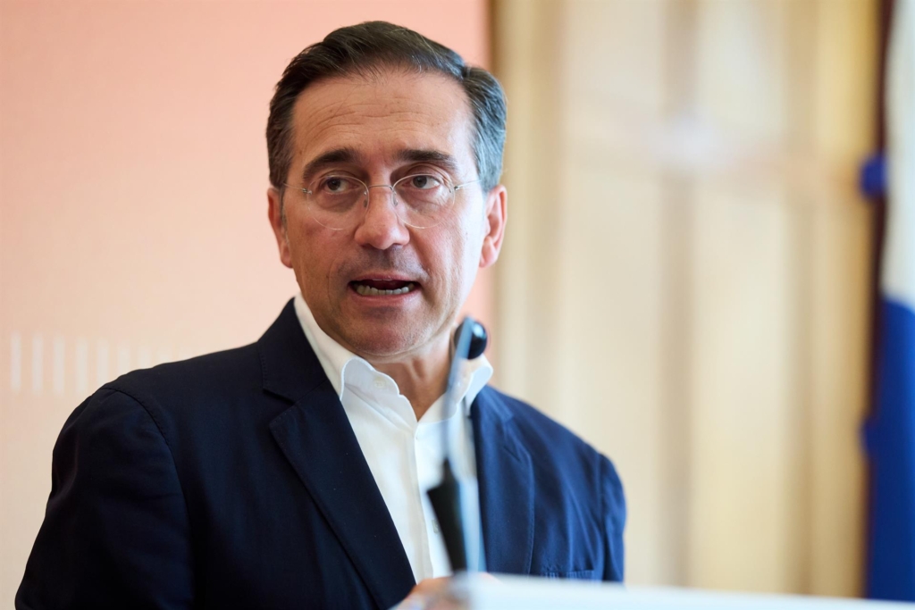 El Gobierno asegura que Marruecos «colaboró desde el primer momento» para «impedir» la crisis de Ceuta