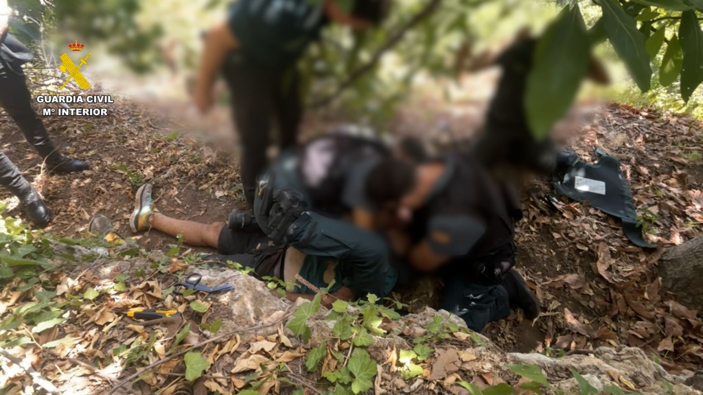 Confiesa en un diario ser el autor del crimen el hombre en prisión por asesinato de una mujer en Benahavís