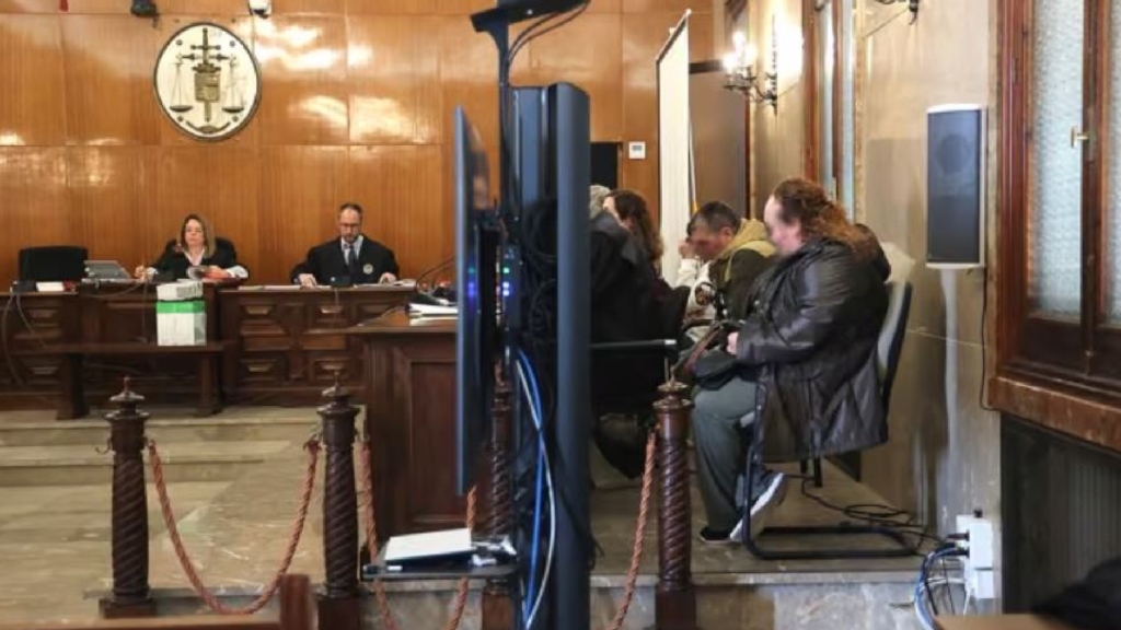 La Justicia ratifica la prisión permanente revisable para la madre que arrojó a su bebé a un contenedor en Mallorca