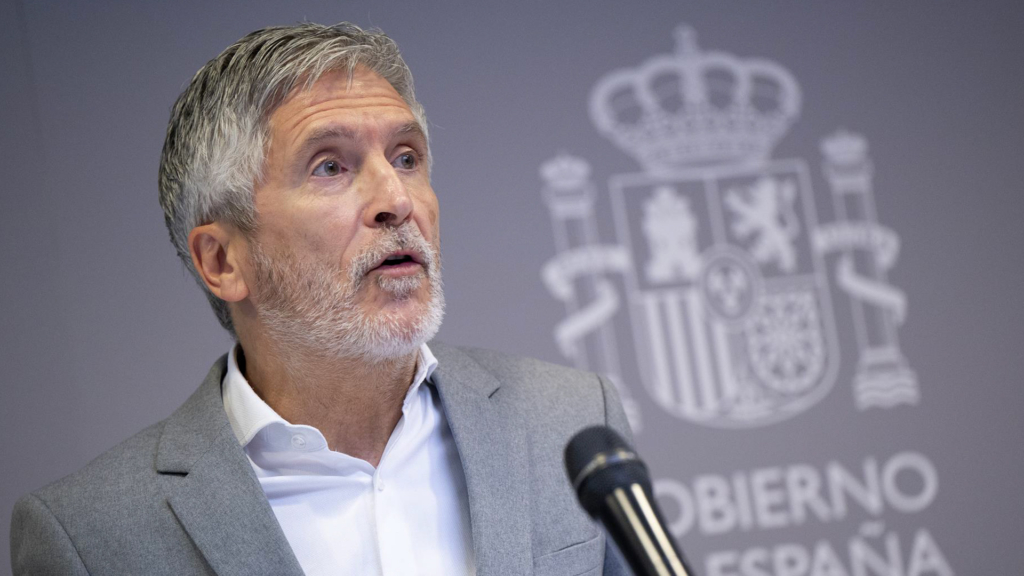 Marlaska notifica a la Unión Europea  el restablecimiento de controles fronterizos con Italia por vía aérea y marítima