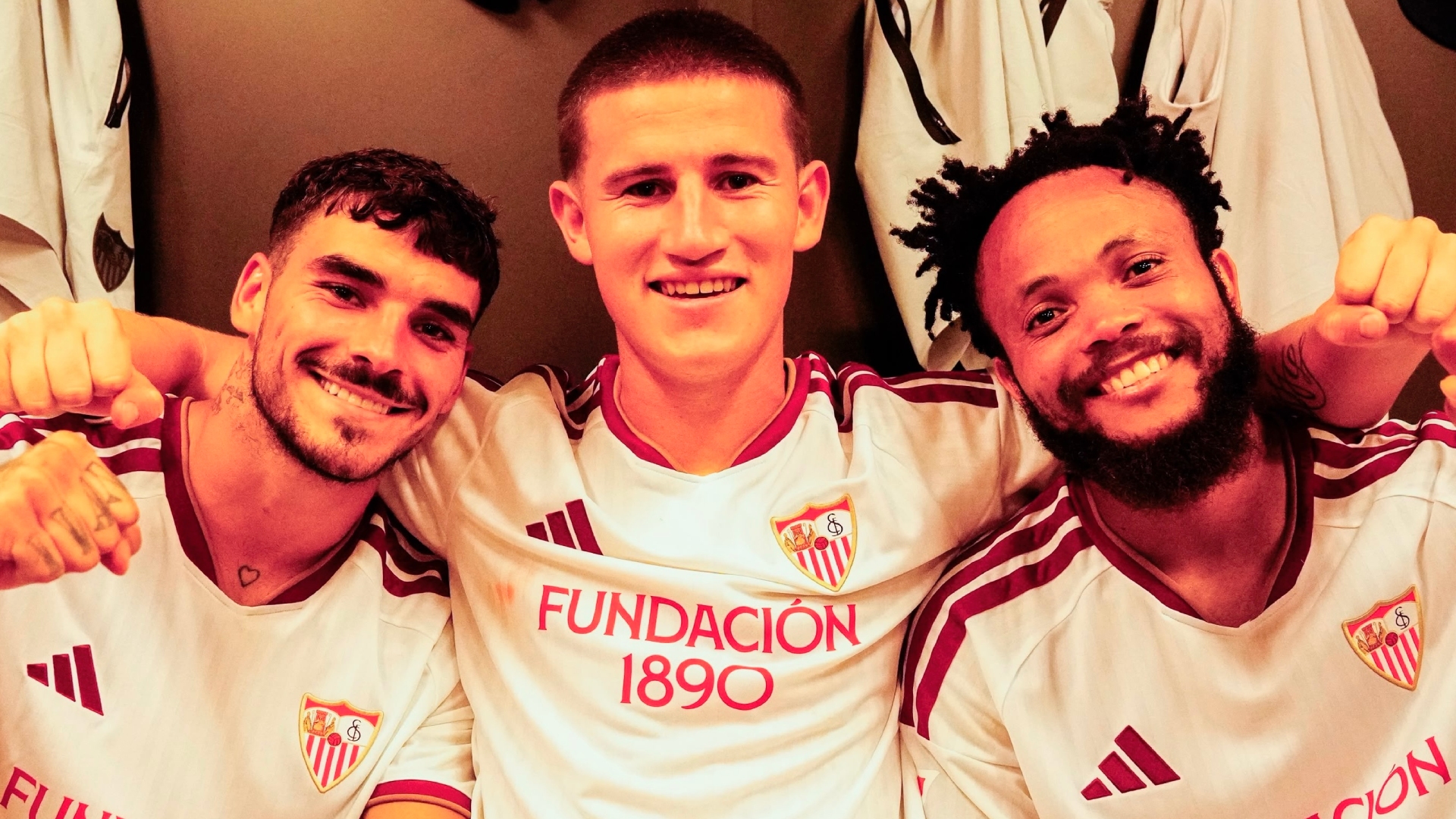 El Sevilla arranca una semana ilusionante desde la cima de la clasificación