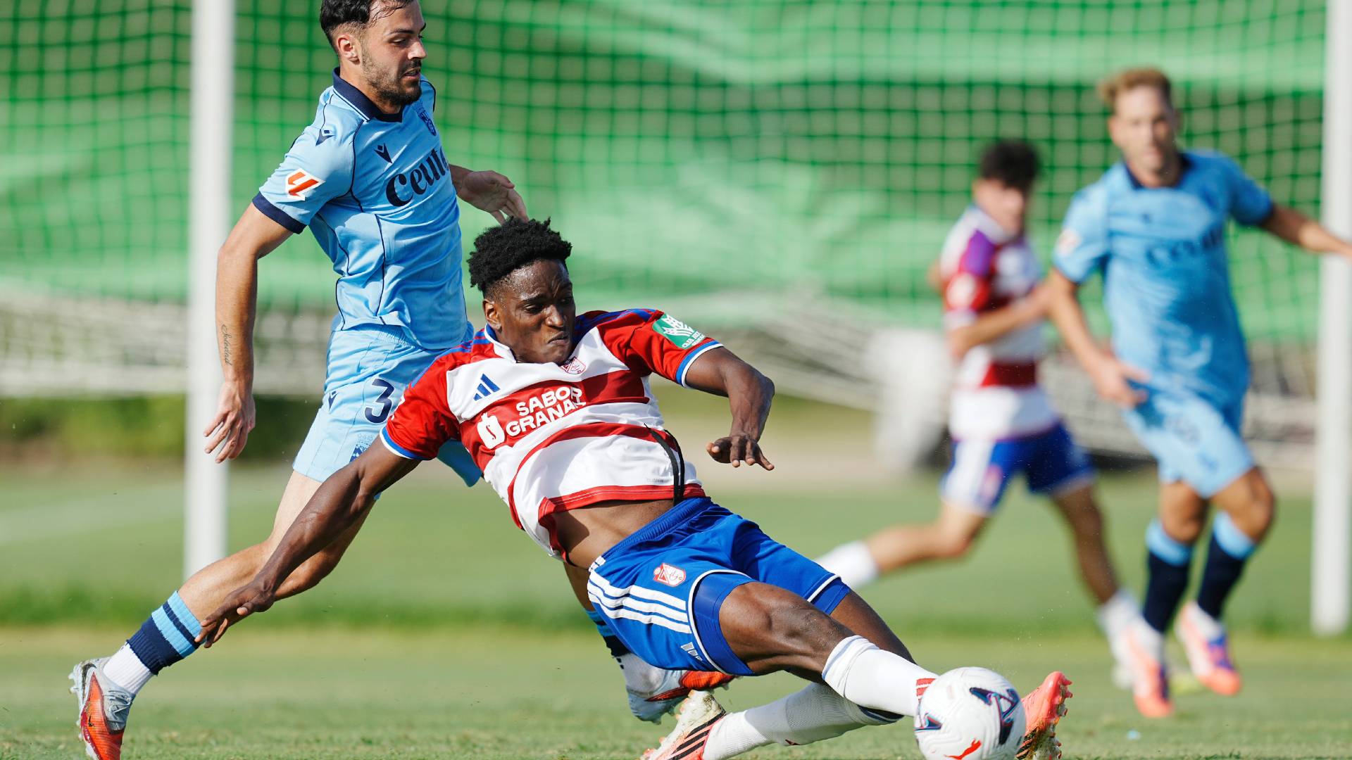 El Granada CF cae ante el Ceuta y encaja su primera derrota de pretemporada