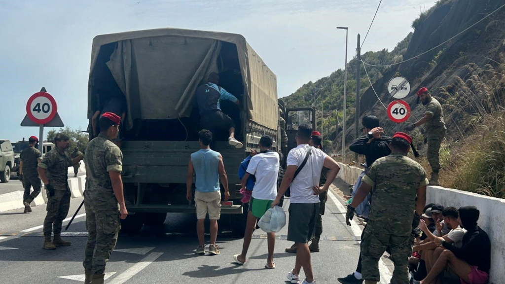 Detectado un brote de sarna a un grupo militar desplegado en Ceuta