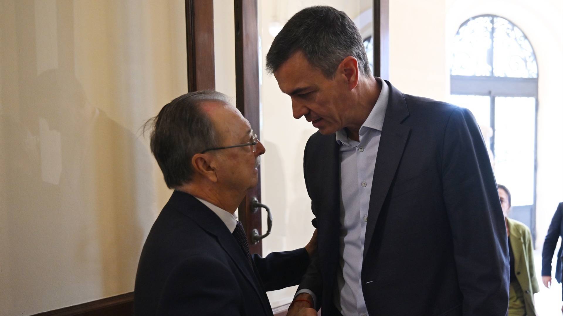 El Gobierno reúne al Consejo de Seguridad y enviará 25.000 vacunas a Ceuta