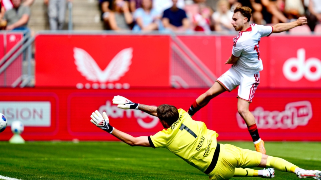 El Sevilla FC cierra la visita a Países Bajos con un triunfo sin brillo ante el Utrecht (0-1)