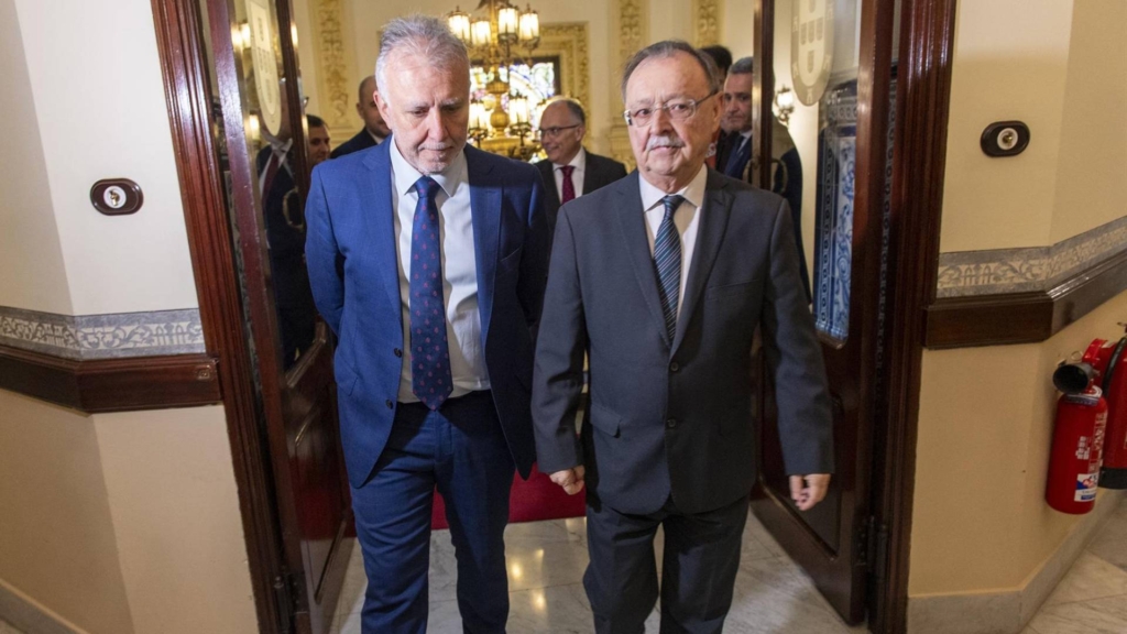 El Gobierno y Ceuta acuerdan ubicar a los migrantes en espacios designados «desde el consenso»