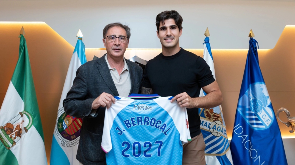 El Málaga refuerza su defensa con Juan Berrocal, que firma hasta final de temporada