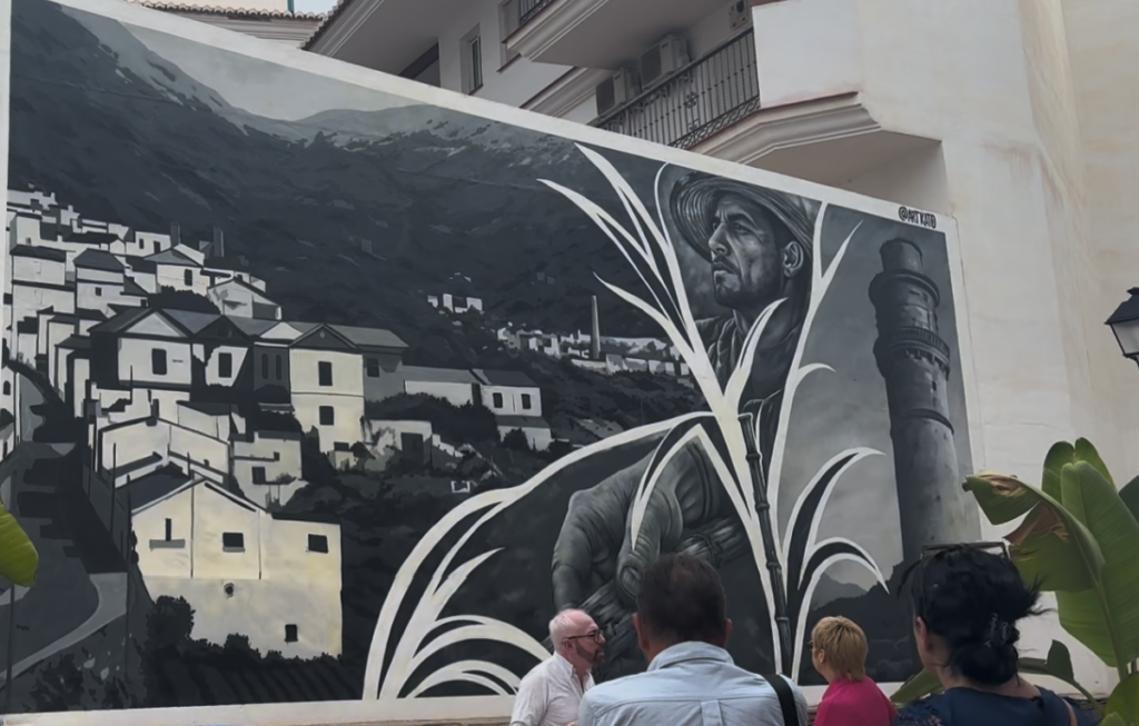 Una visita guiada por los encantos del casco histórico de Torrox