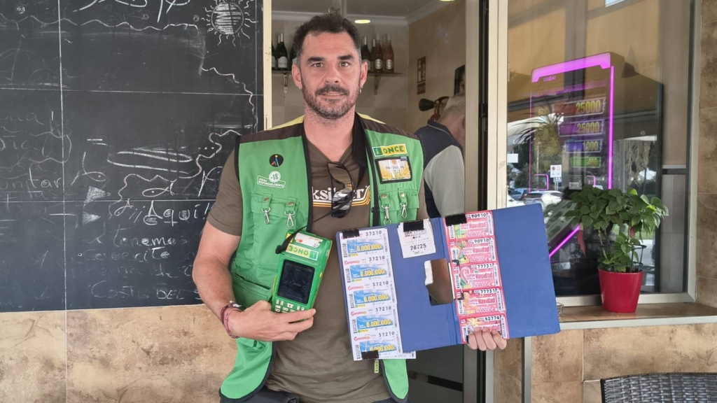 De despachar fruta a repartir 240.000 euros en Torrox