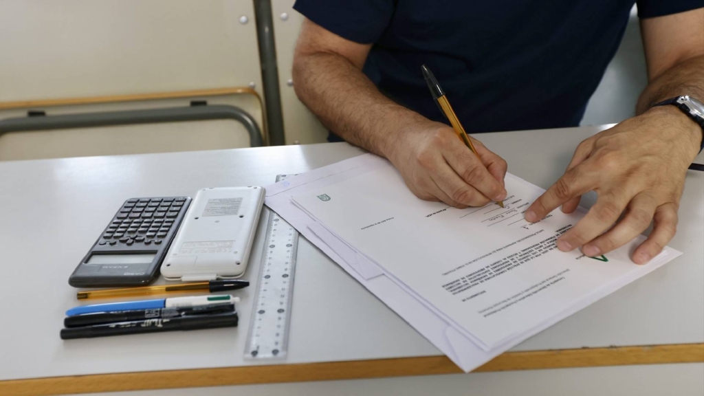 Informe PISA 2025: los alumnos andaluces están más de diez puntos por debajo de la media nacional