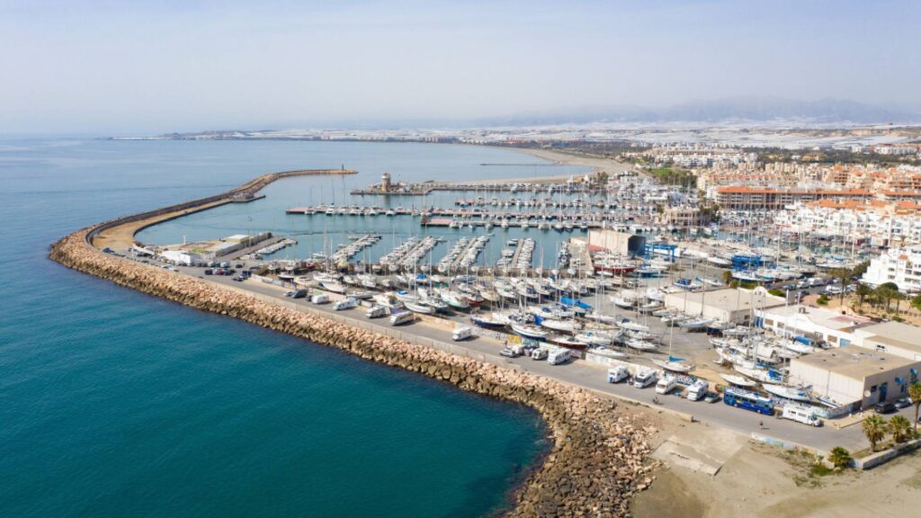 El Gobierno niega que el detenido por una agresión sexual en El Ejido llegase por la crisis en Ceuta