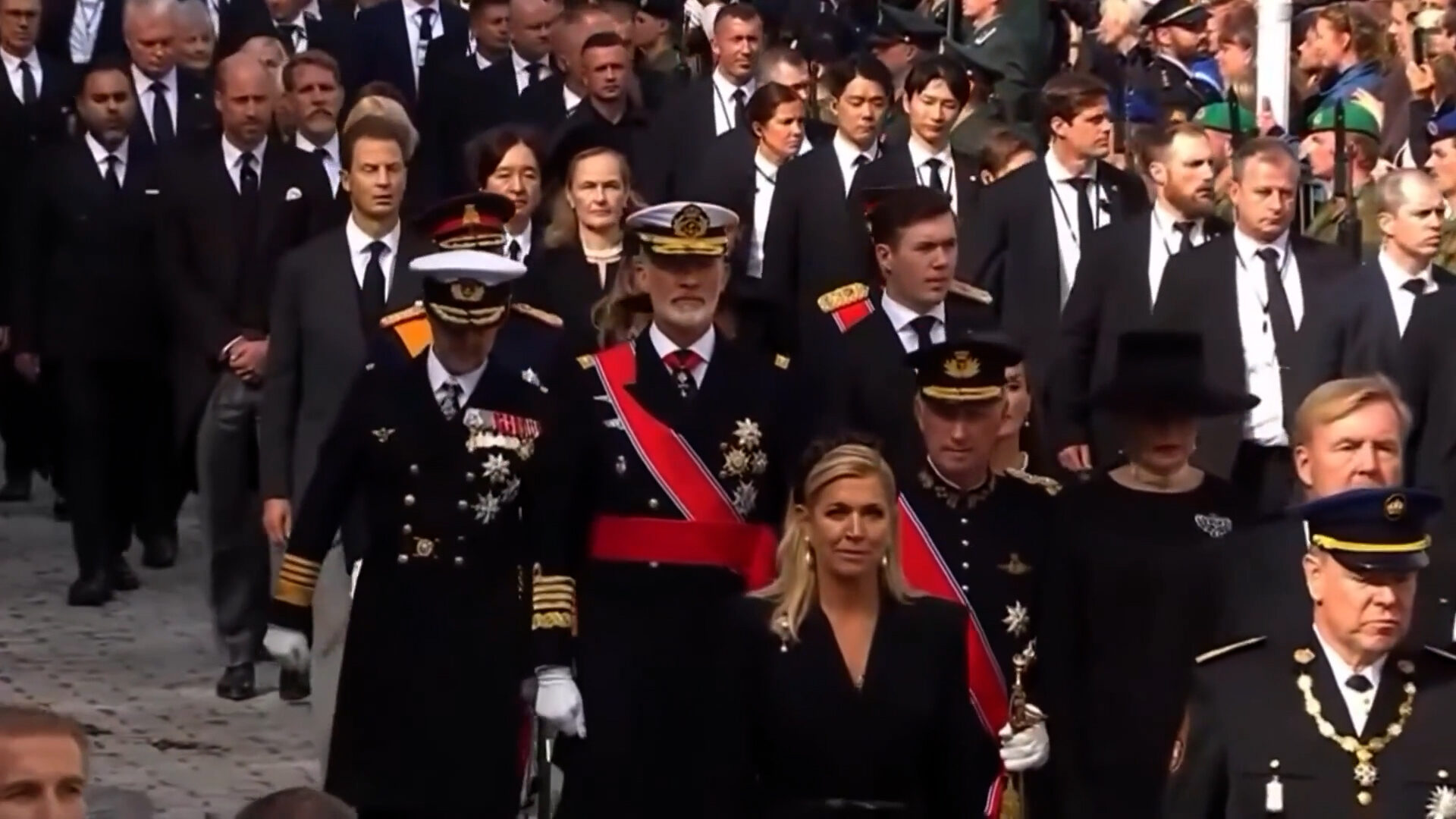 Felipe VI y Letizia en el funeral de Estado en Oslo