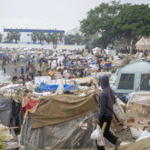 Varios-inmigrantes-acampados-en-la-playa-de-Ceuta Varios-inmigrantes-acampados-en-la-playa-de-Ceuta