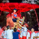 Enric Mas manteado por su equipo tras ganar La Vuelta Enric Mas manteado por su equipo tras ganar La Vuelta