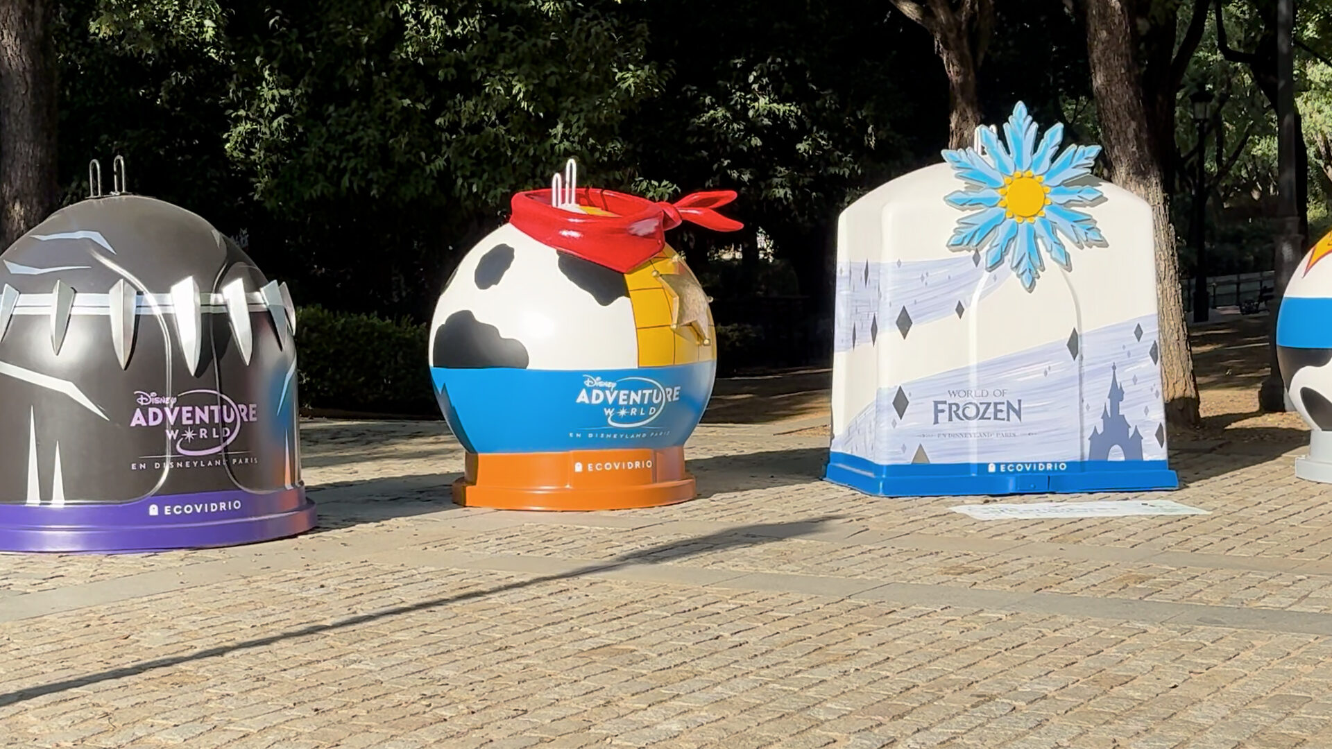 Contenedores-con-tematica-de-Disney