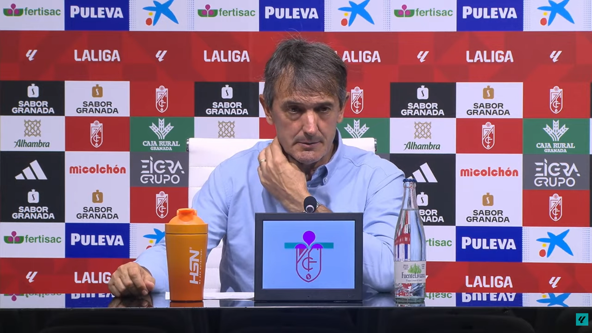 Pacheta en la rueda de prensa posterior al Granada-Andorra
