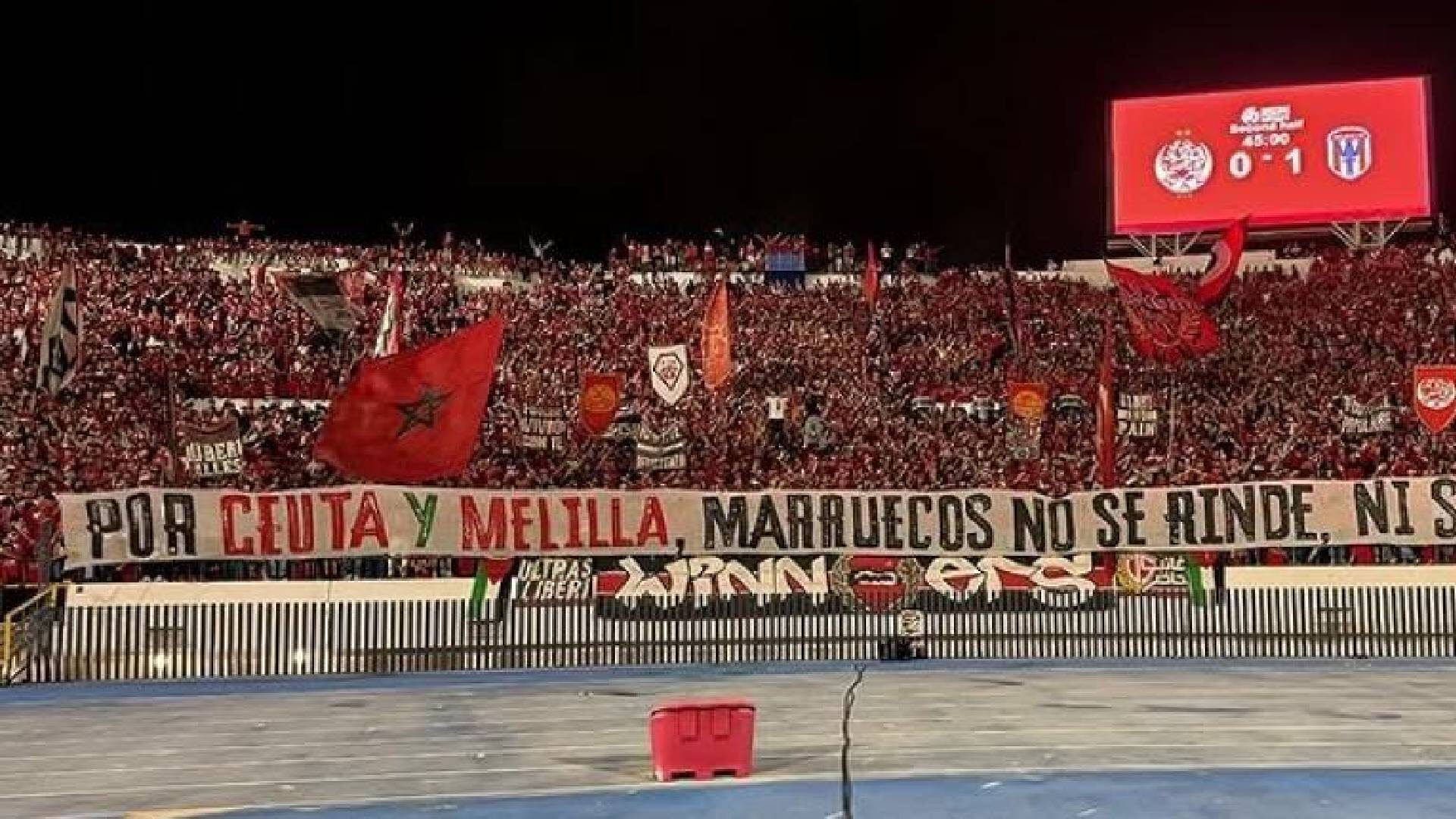 Pancarta en Marruecos por Ceuta y Melilla