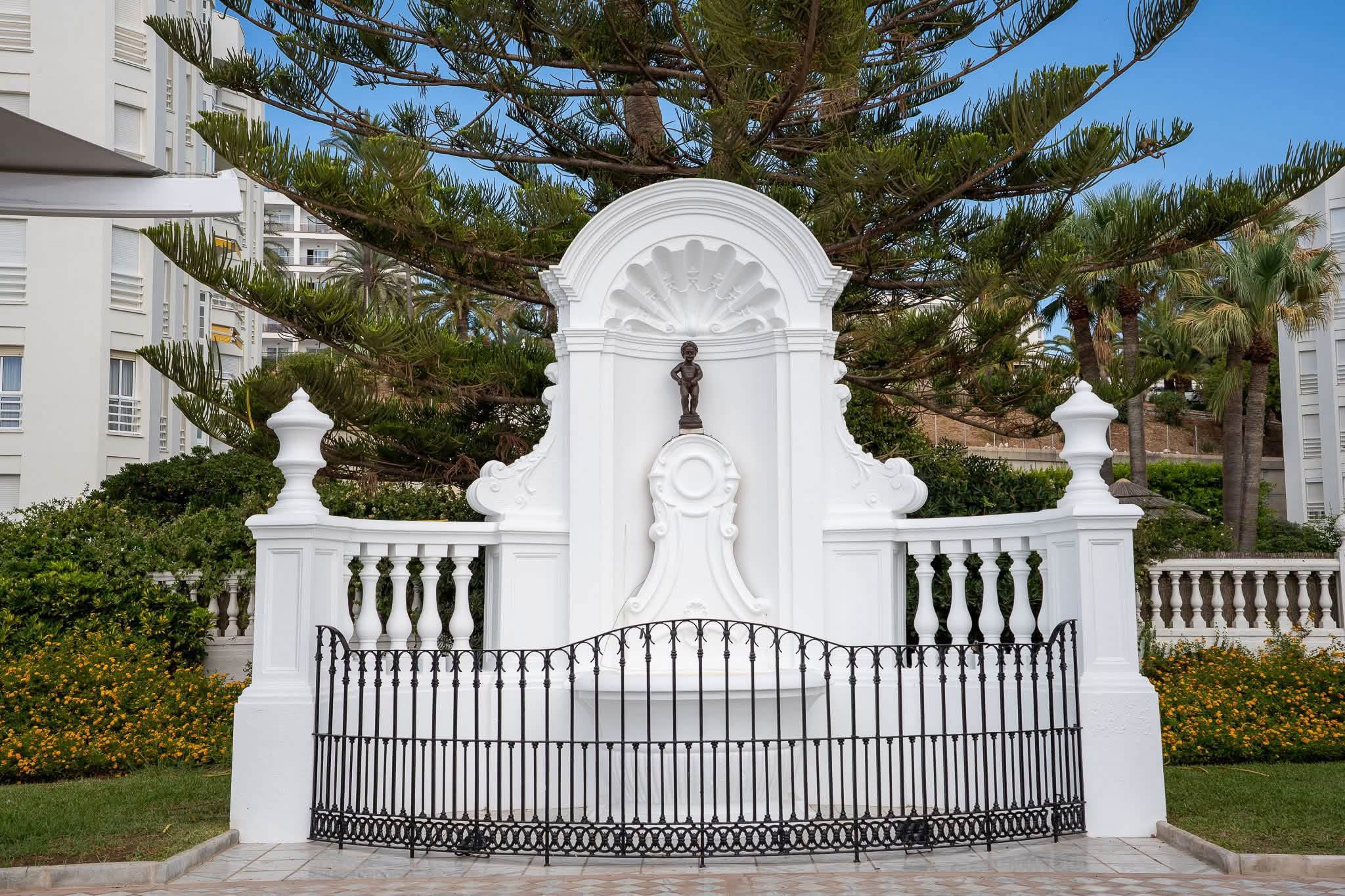 ¿Sabías que el ‘Manneken Pis’ de Bruselas tiene un «hermano gemelo» en Benalmádena?