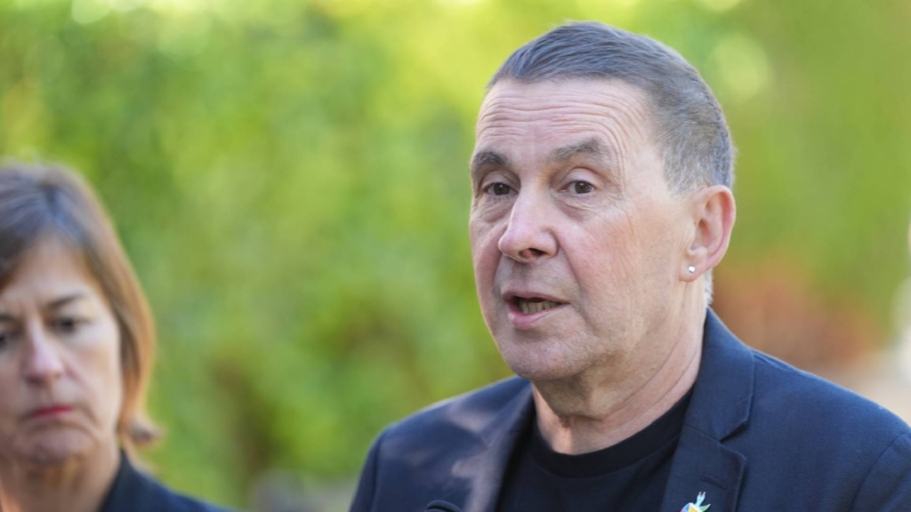 Otegi ofrece un pacto «táctico» al PNV para luchar por la «república vasca»