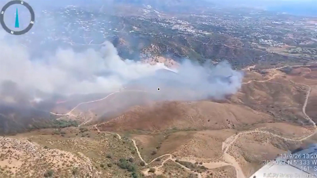 Declarado fase 1 de emergencia un incendio forestal en la localidad malagueña de Benahavís