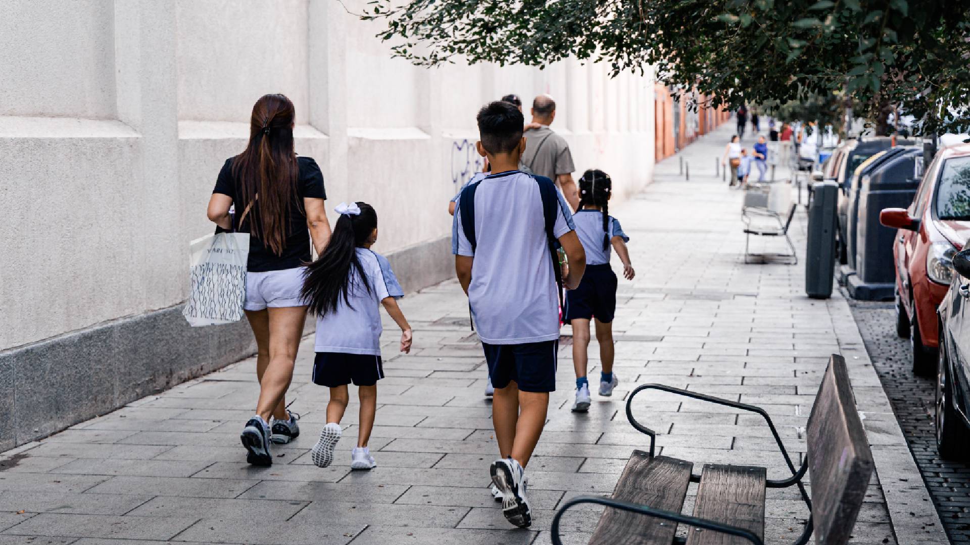 Andalucía vuelve al cole: “Más que nervios, hay ilusión por empezar el nuevo curso”