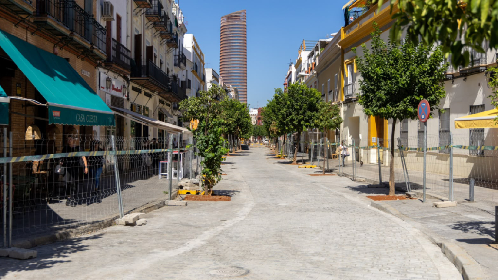 Finalizan las obras en la calle Castilla de Triana: el tráfico se reanudará en el mes de octubre