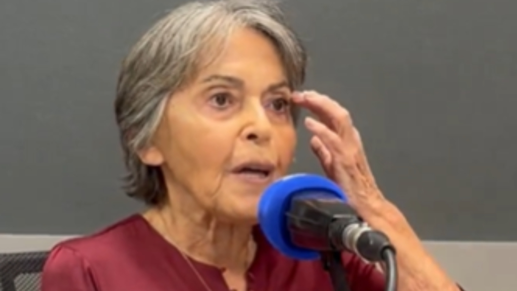 La enésima intentona de la mujer del alcalde de Málaga para disuadir a Francisco de la Torre: ahora, la afonía