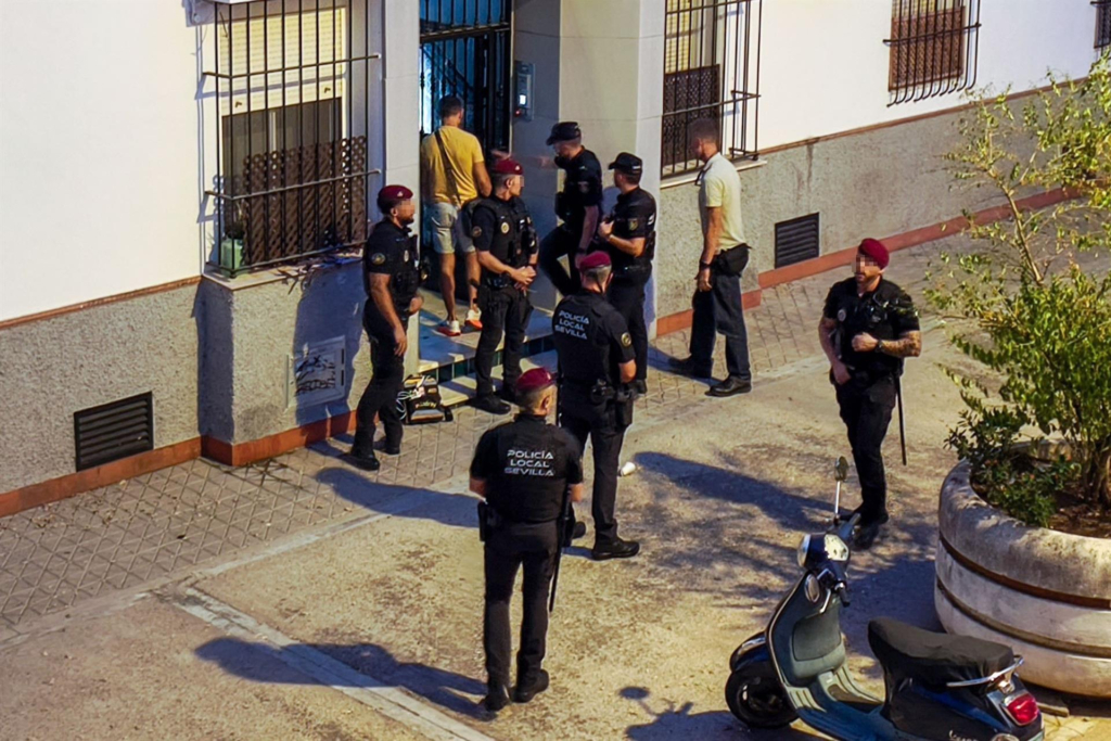 Educación traslada sus condolencias por el menor fallecido en Sevilla: «Hay que dejar que la investigación siga su curso y no especular»