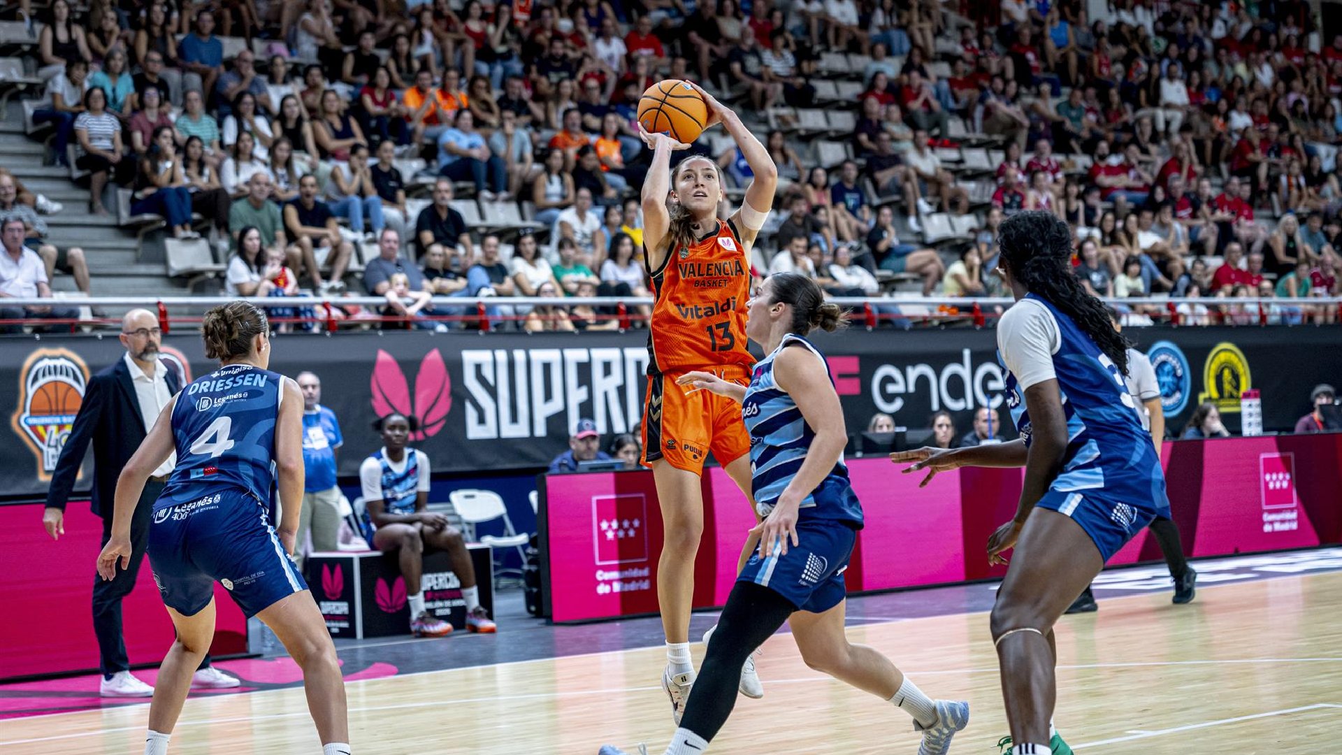 El Valencia Femenino se proclama campeón de la Supercopa LF Endesa