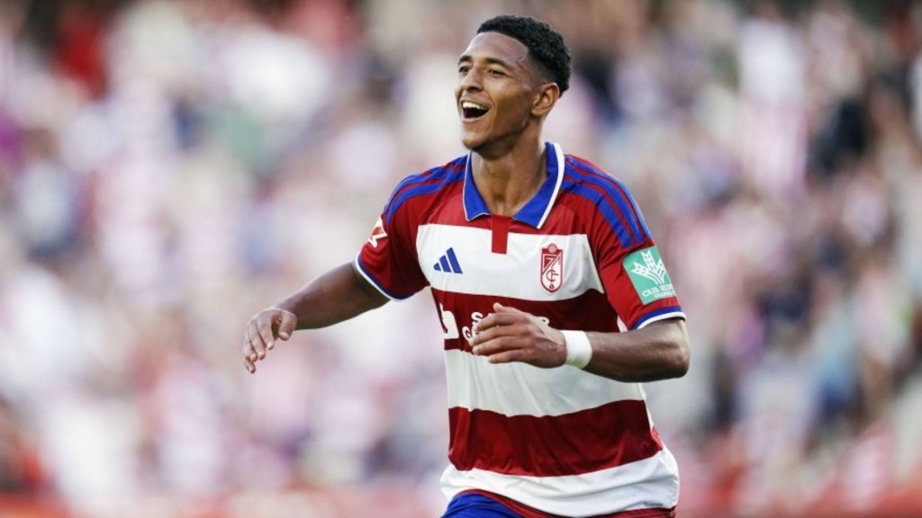 La selección sub-18 le echa el ojo al granadinista Owen Emeka
