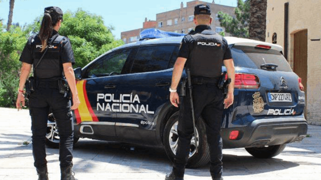 Tres detenidos por la muerte de un hombre tras un tiroteo en la calle Barcenillas de Málaga