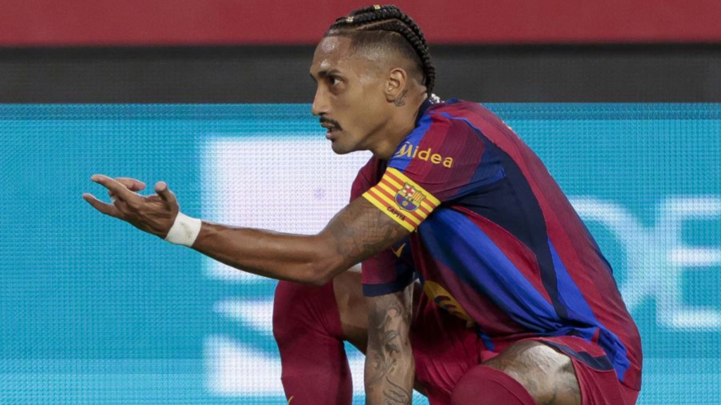 Un estelar Raphinha castiga por tres veces a un rocoso Sevilla (1-3)