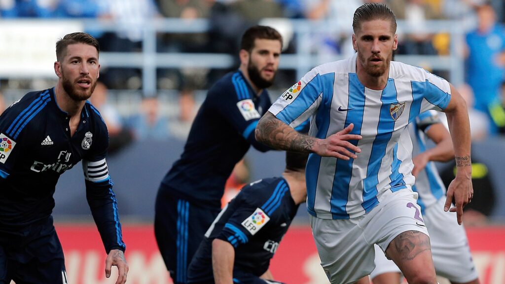 Raúl Albentosa se plantea volver a jugar al fútbol tras recibir ofertas de dos equipos