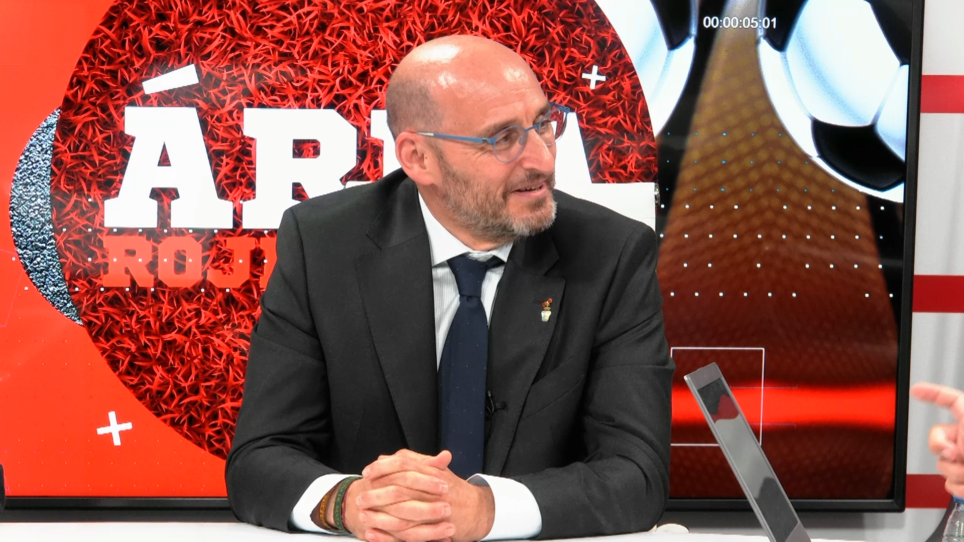 El grupo granadino insiste en que su llegada a la propiedad rojiblanca está «cada vez más cerca»