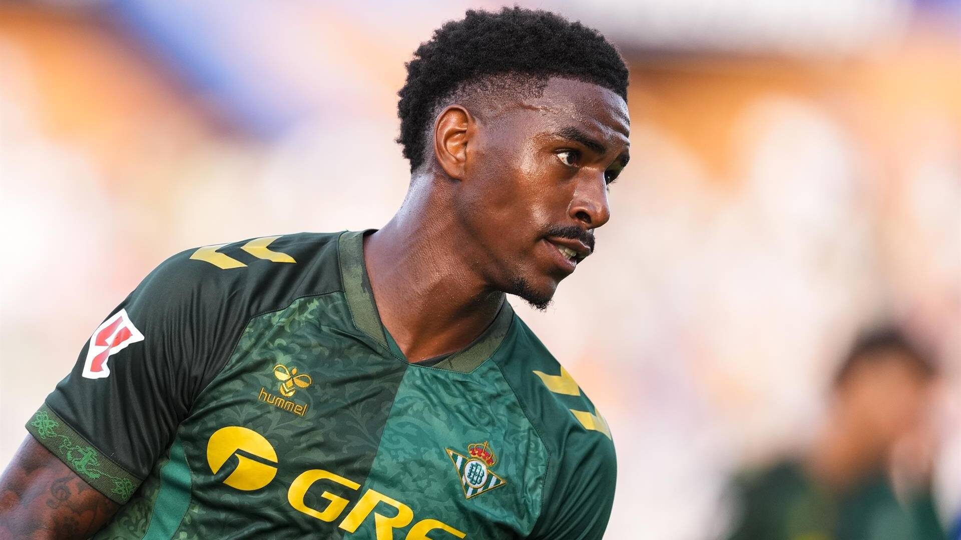 junior-firpo-real-betis-europapress