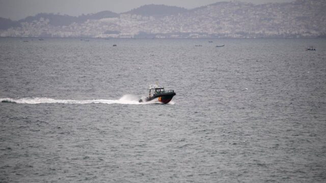 Una-patrulla-del-Servicio-Maritimo-de-la-Guardia-Civil