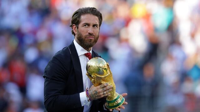 Sergio-Ramos-con-la-Copa-del-Mundo