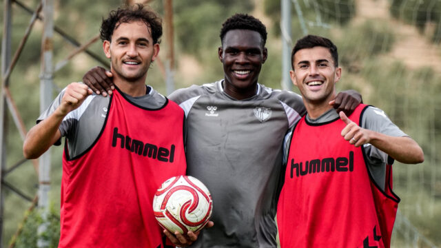 El-Antequera-CF-juega-contra-la-SD-Huesca-en-la-9a-jornada-de-Liga
