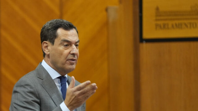 Juanma-Moreno-presidente-Junta-presenta-Presupuestos