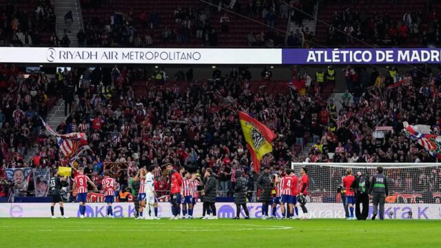 Jugadores del Atlético tras el duelo ante el Dépor