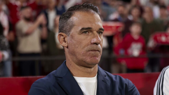 luis-garcia-plaza-banquillo-pizjuan-laliga-osasuna