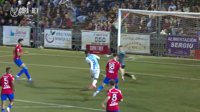 Segundo gol de Chupete ante el Sporting de Alcázar