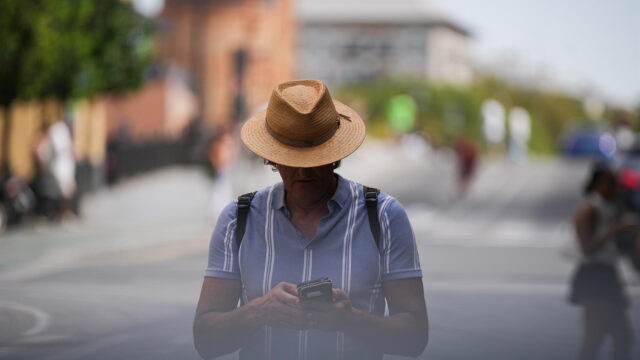 turistas-sevilla-caen-tras-corte-ferroviario