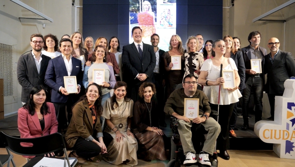 Sevilla reconoce a las entidades que luchan contra la exclusión social, la violencia machista y la desigualdad