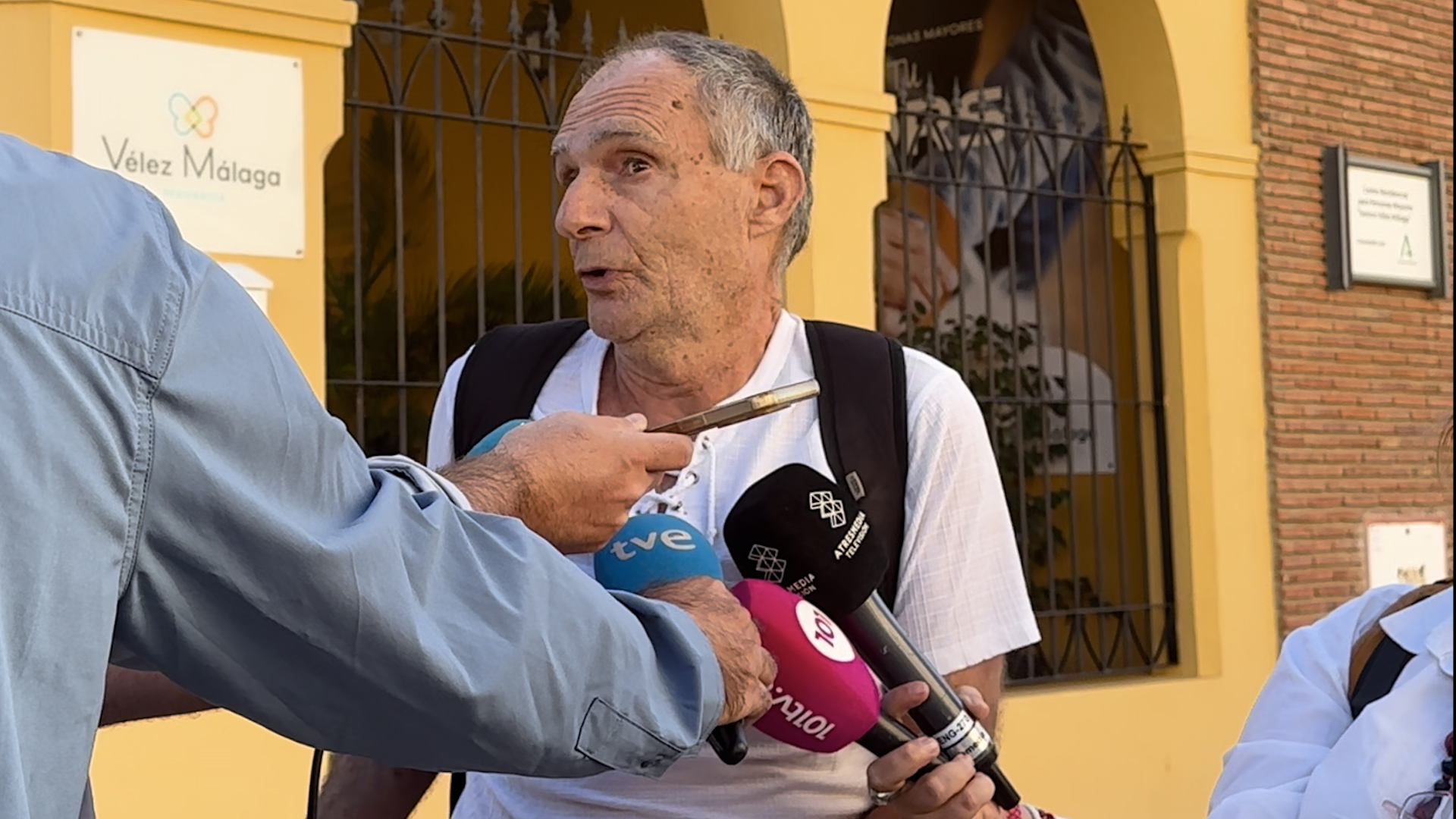 Un interno de la residencia de Vélez-Málaga cuestiona el estado de los ascensores: «Llevaban mucho tiempo fallando y tendrían que haberlos cambiado»