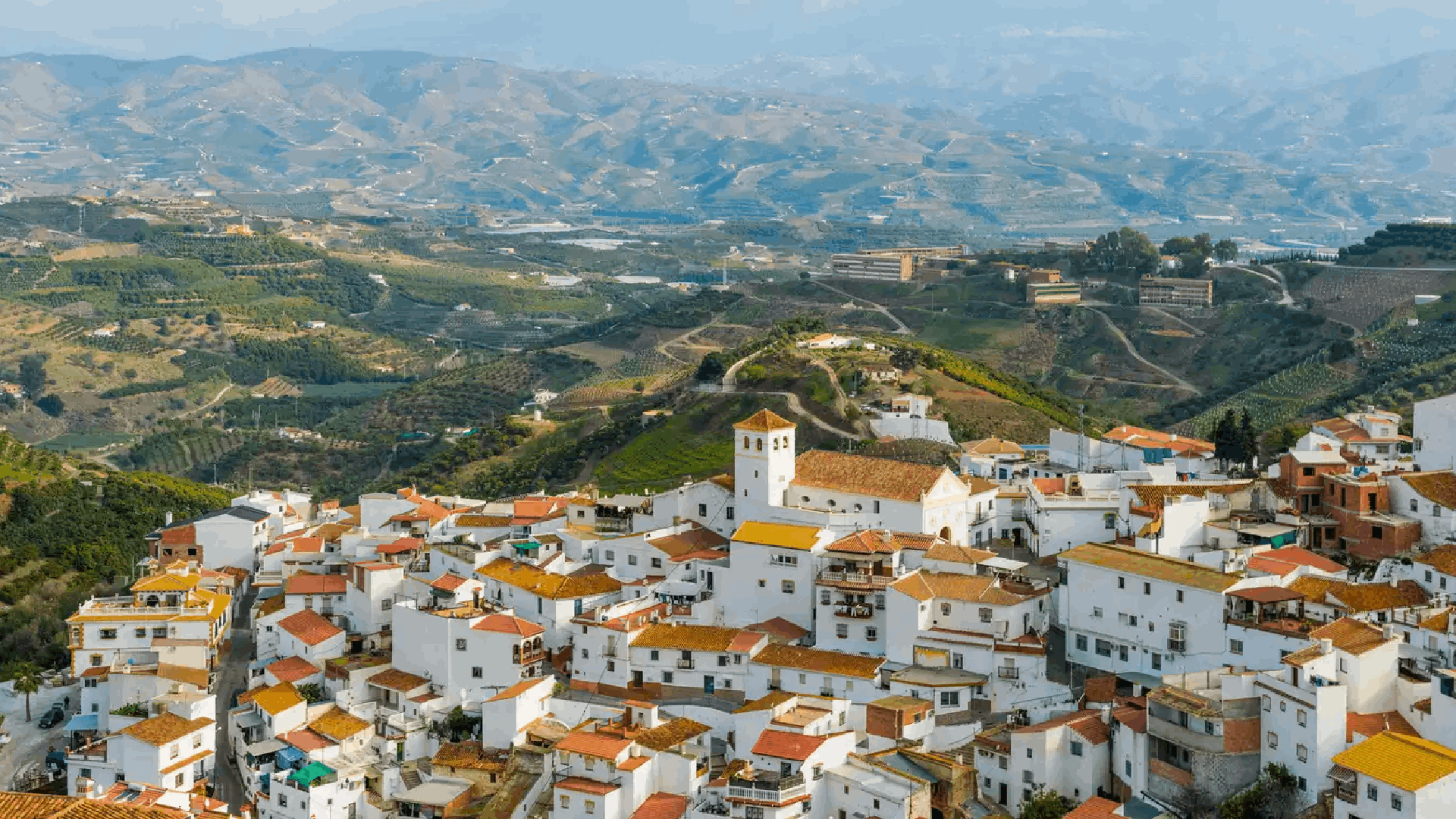 Estos son los cinco municipios de Málaga más pobres: la Axarquía, a la cabeza de la lista