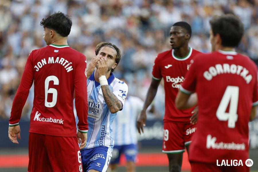 La Real Sociedad endosa una manita a un Málaga que sigue sin enterarse de qué va la película (2-5)