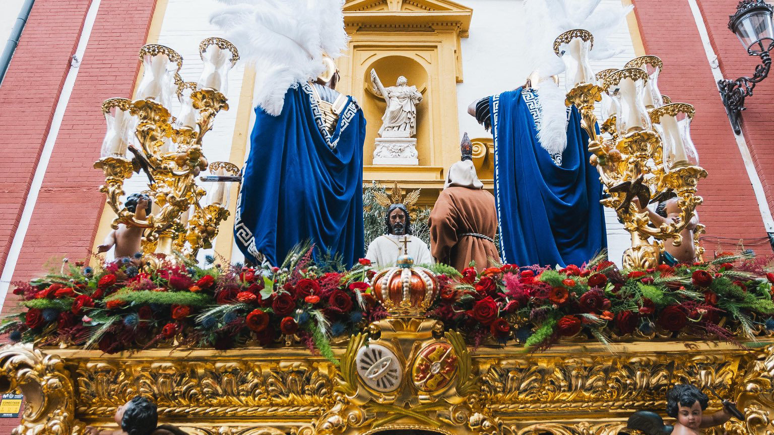 Así suena la nueva marcha de «Las Cigarreras» dedicada a la hermandad de los Panaderos