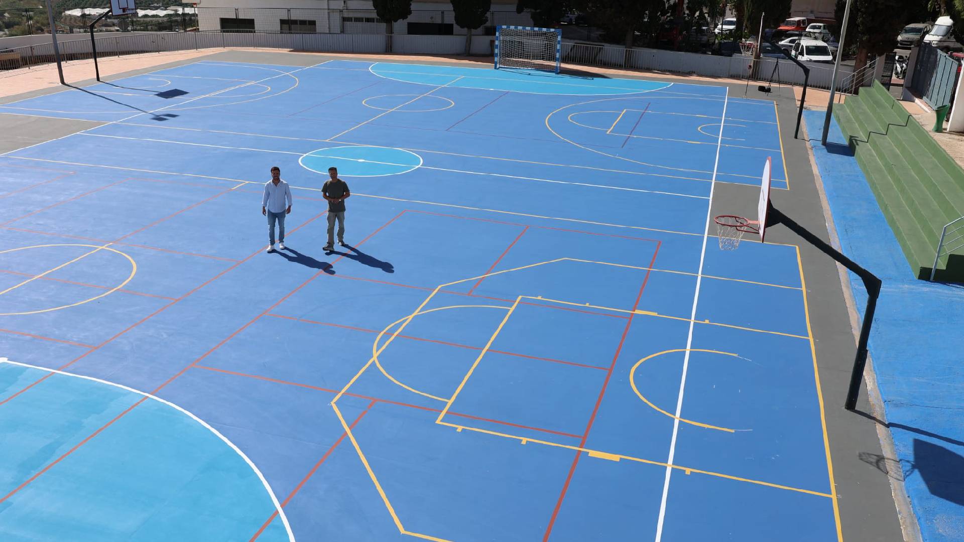 Torrox invierte 40.000 euros en la pista del CEIP Mare Nostrum y la abre al uso vecinal